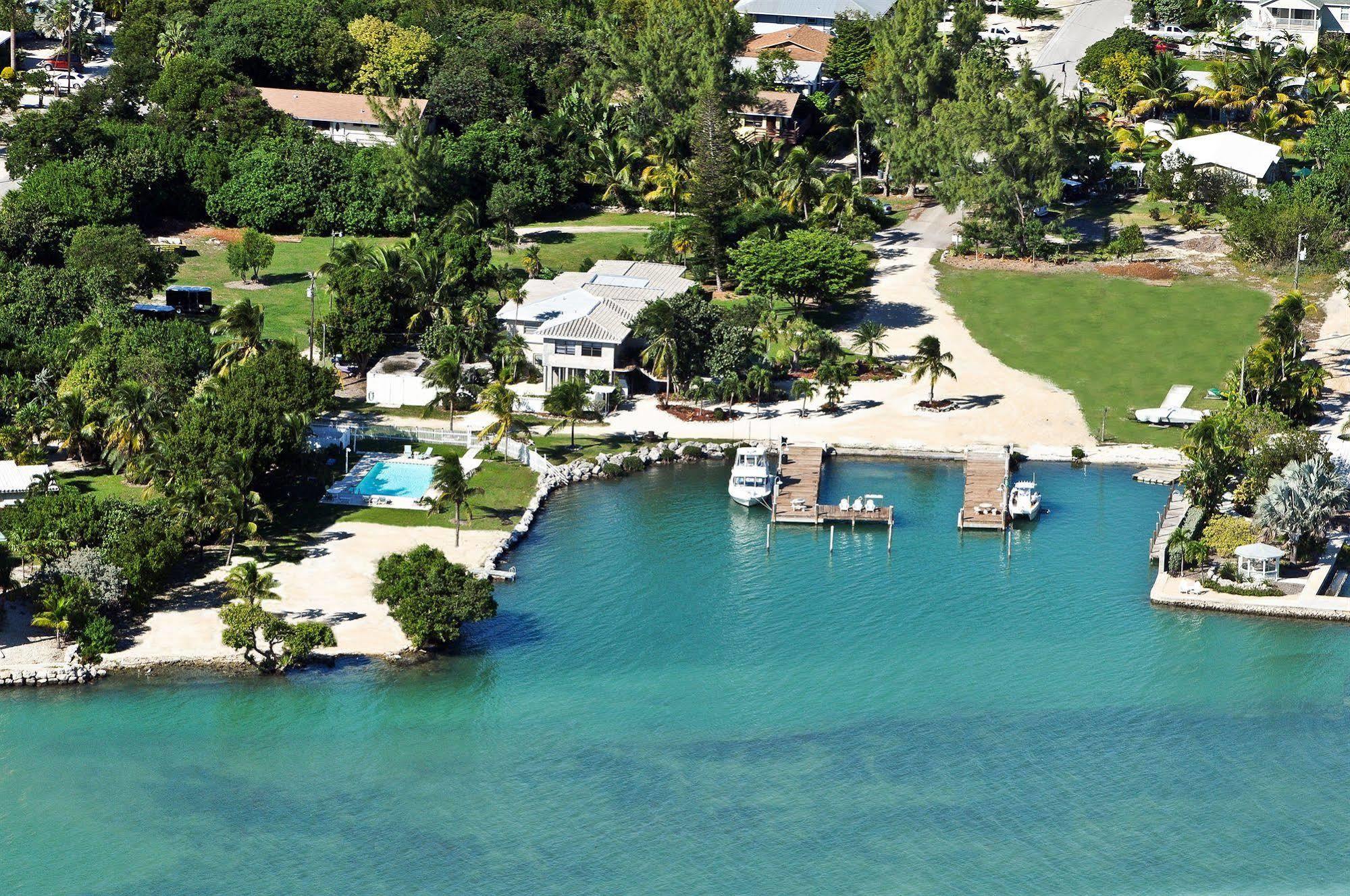 Seascape Resort & Marina Маратон Экстерьер фото